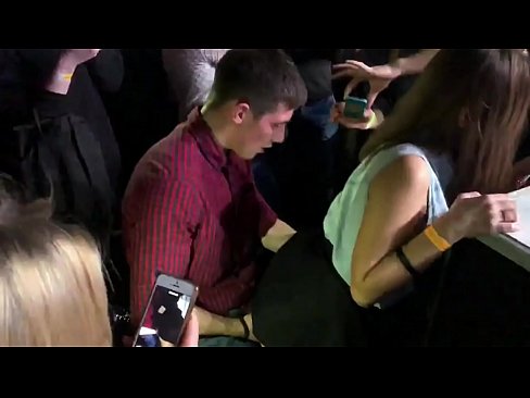 ❤️ Рэальны сэкс у рускім начным клубе. 18-гадовую расейку ў анус і похву трахнулі ў начным клубе Якасны сэкс у нас ❌❤